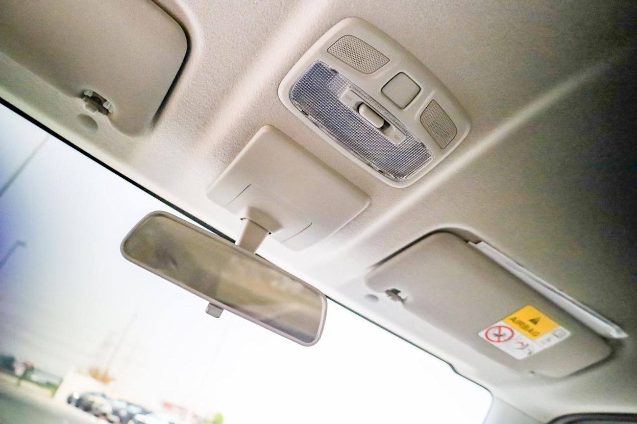 سوزوكي جيمني للبيع في دبي الإمارات: سوزوكي جمني GL بابين 2026 جديدة بالكامل. عداد صفر، قير عادي، بنزين، دفع رباعي