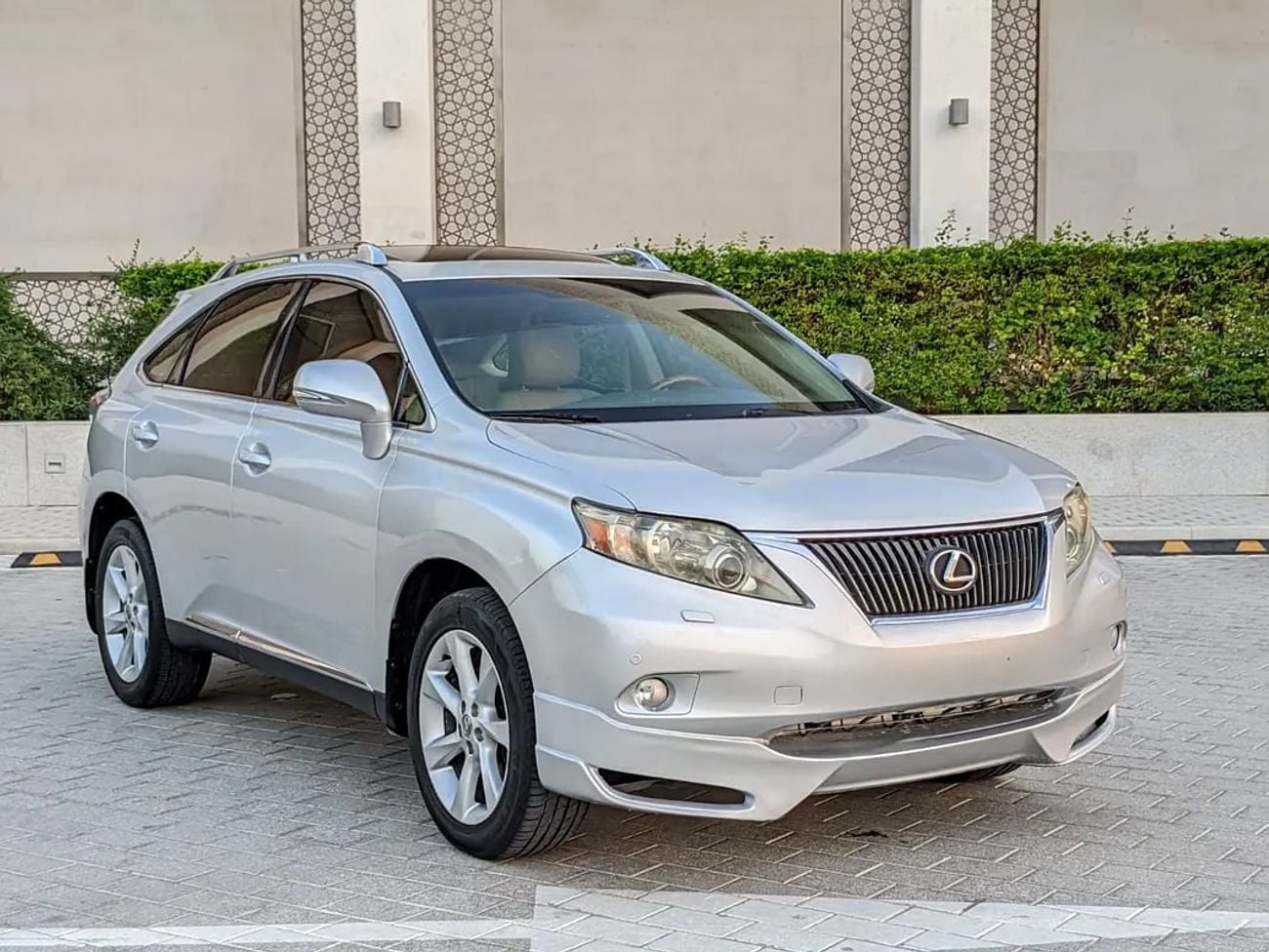 لكزس RX 350 RX 350 Standard | GCC Specs | Well Maintained Clean With Low KM Perfect Family SUV