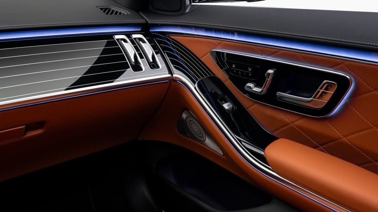 مرسيدس بنز S 500 4MATIC - 2025 - GCC Specs - Under Warranty and Service Contract