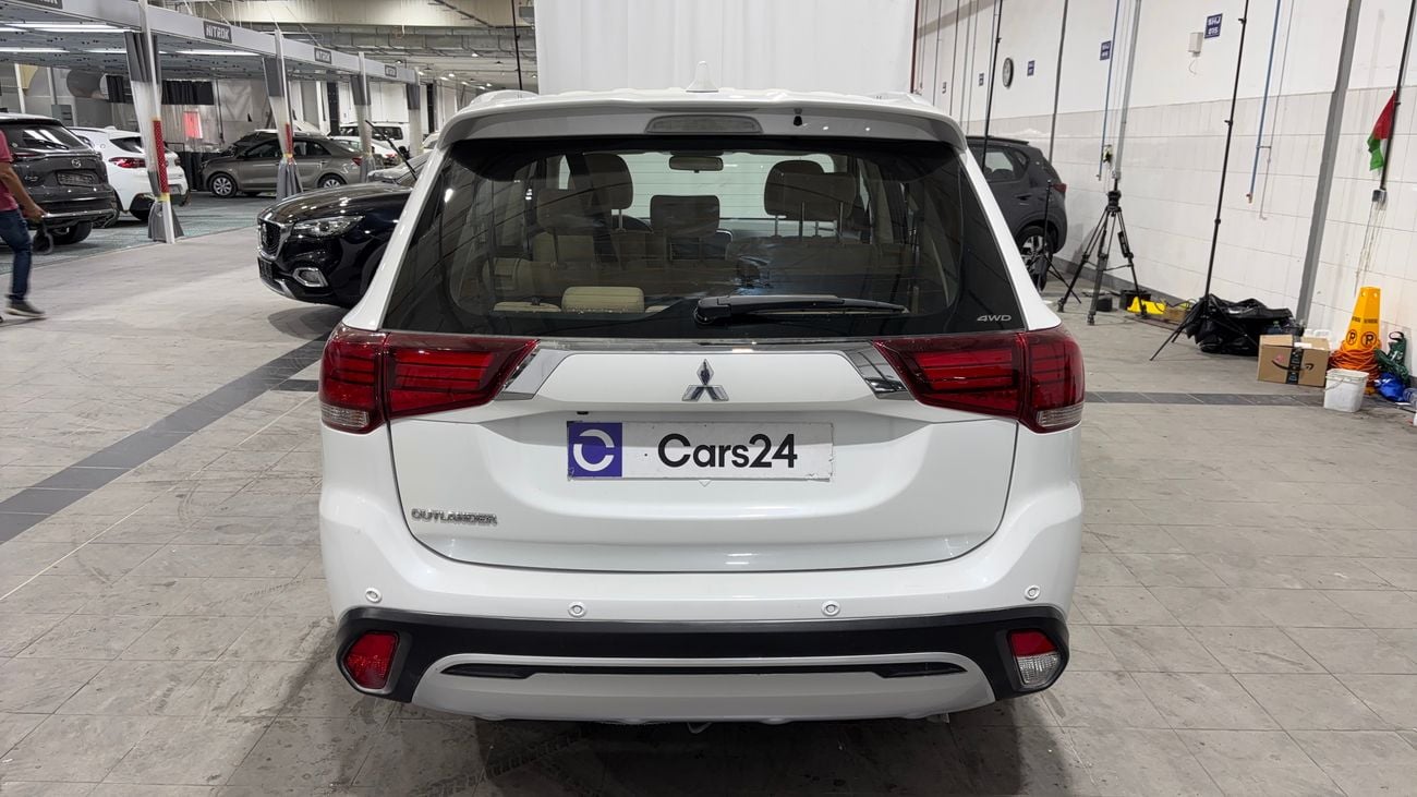 Mitsubishi Outlander 2023 GLX LOWLINE | AED 911/Month | 0 DP | 30 Day Return | Warranty | Service History