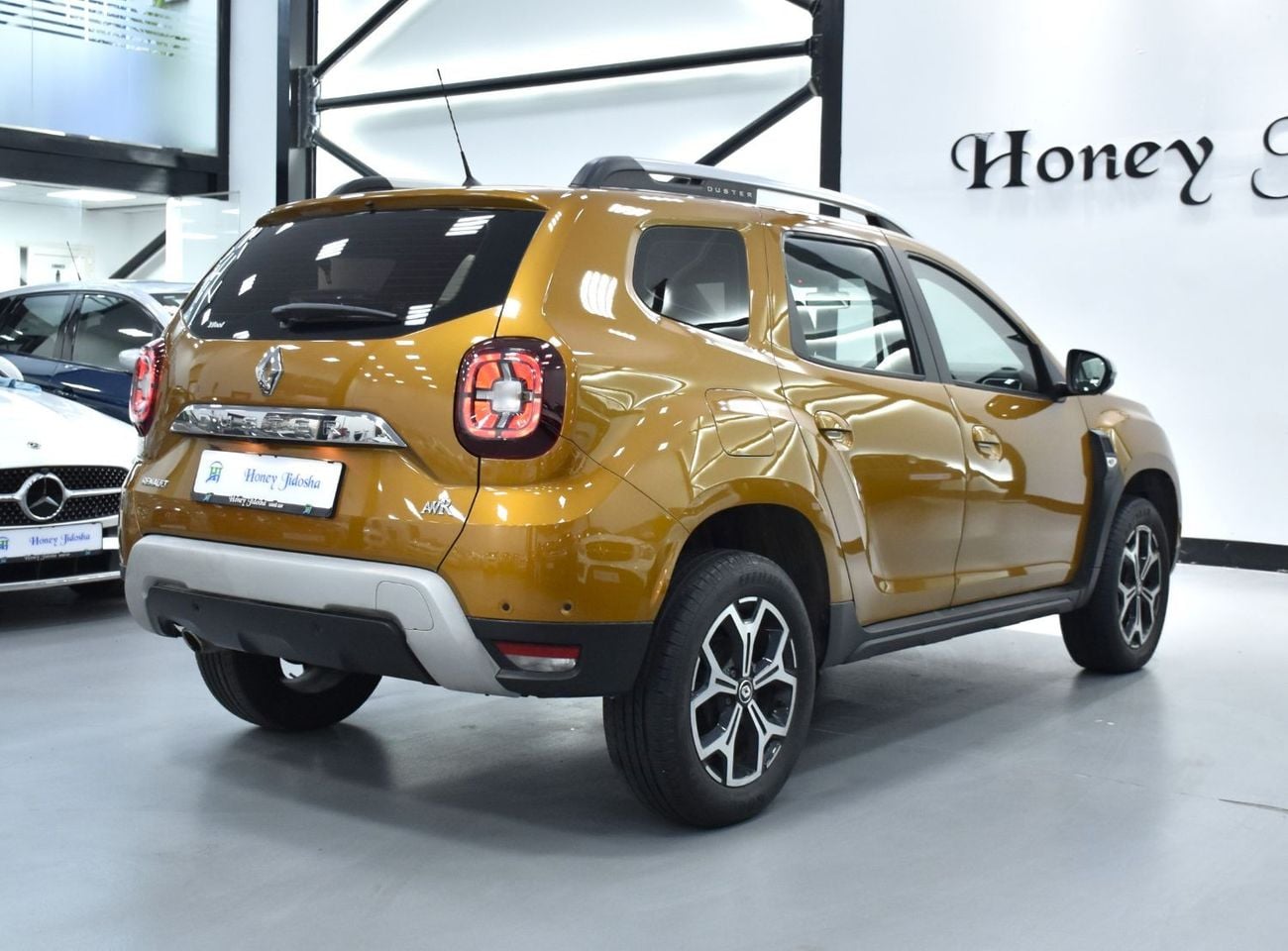 رينو داستر EXCELLENT DEAL for our Renault Duster ( 2022 Model ) in Orange Color GCC Specs