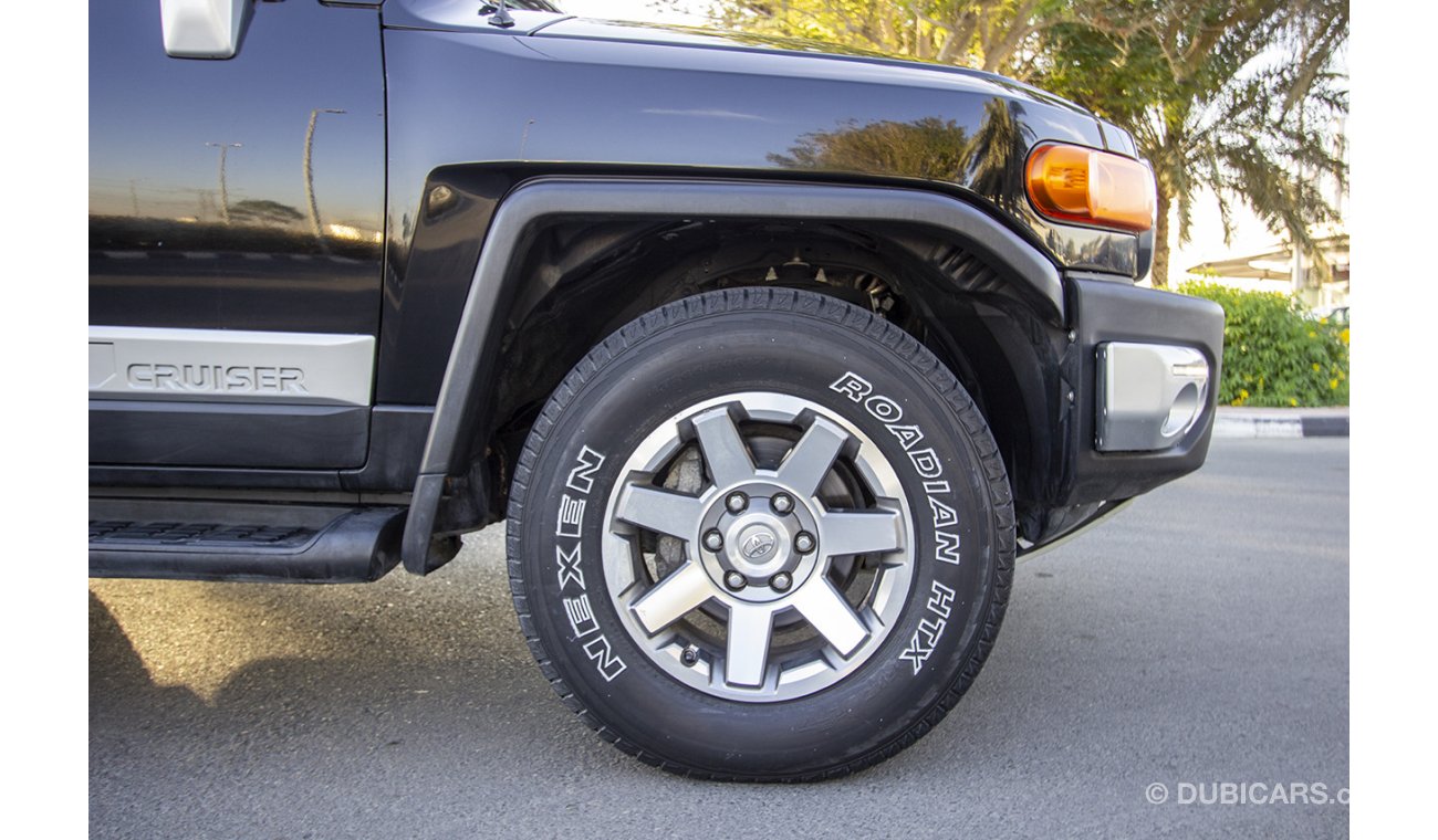 Toyota FJ Cruiser TOYOTA FJ CRUISER V6 -2014 - GCC - ZERO DOWN PAYMENT - 1365 AED/MONTHLY - 1 YEAR WARRANTY