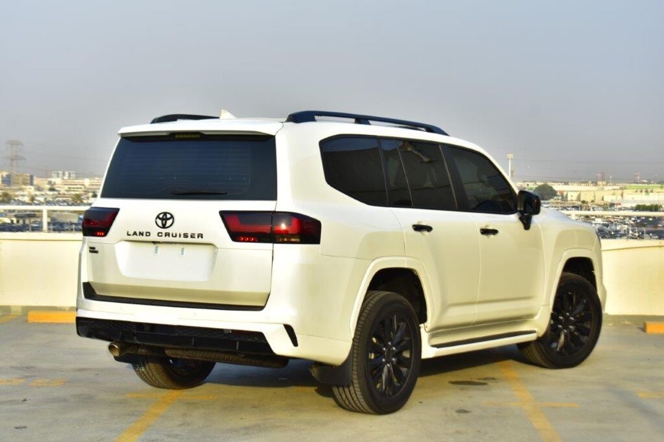 Toyota Land Cruiser 300 GXR V6 3.5L Twin Turbo Automatic Black Edition