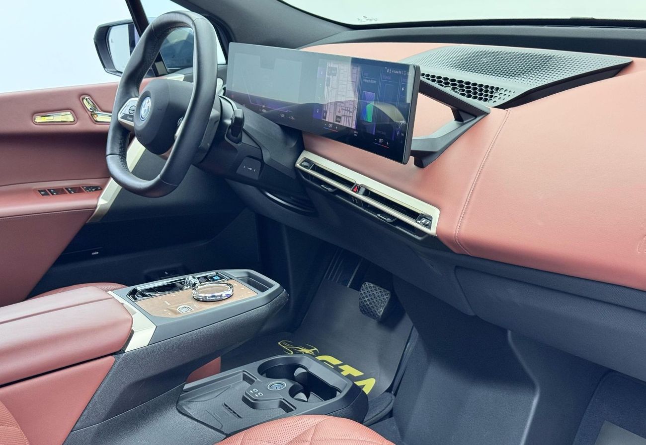 بي أم دبليو iX xDrive40 2023 BMW iX xDrive40, 2027 BMW Warranty, 2028 BMW Service Pack, Very Low Kms, GCC