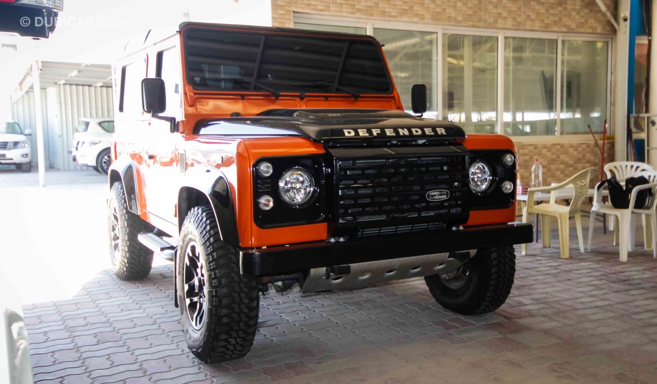 Land Rover Defender