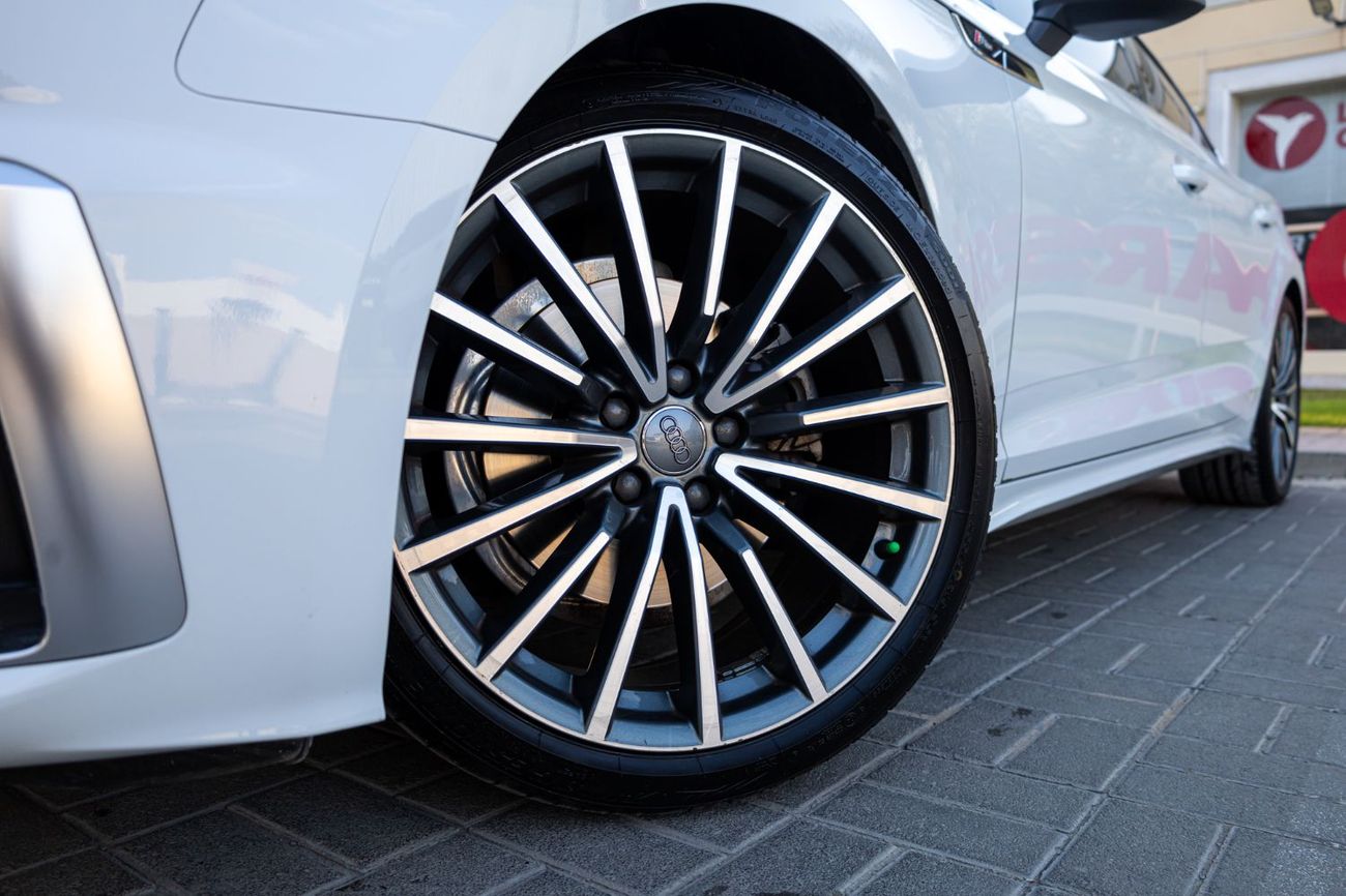 أودي A5 40 TFSI S Line 2.0L (190 HP)