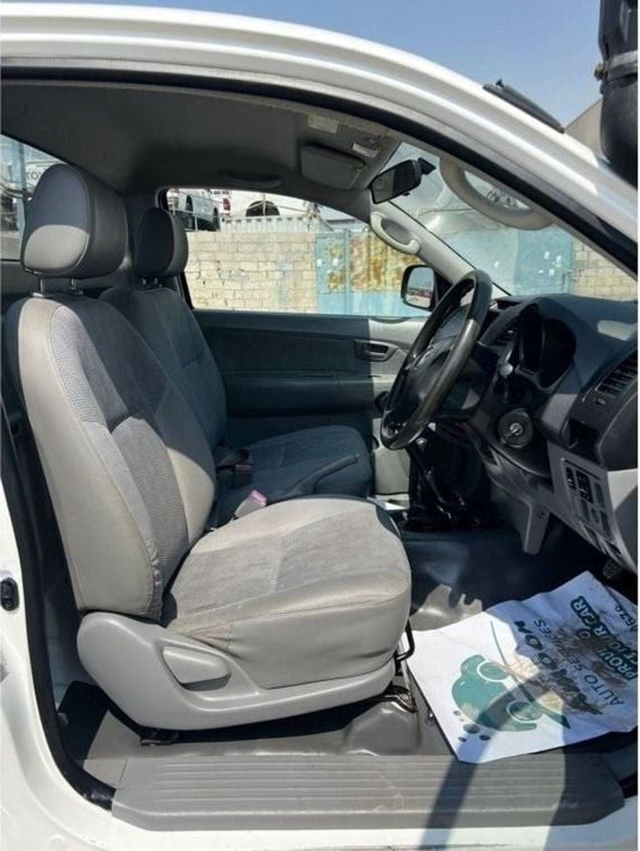 Toyota Hilux diesel 3.0 liter manual right hand drive