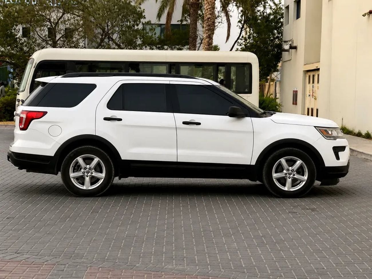 Ford Explorer AED725 P.M | Base | GCC Specs | 3.5L V6 | Well Maintained