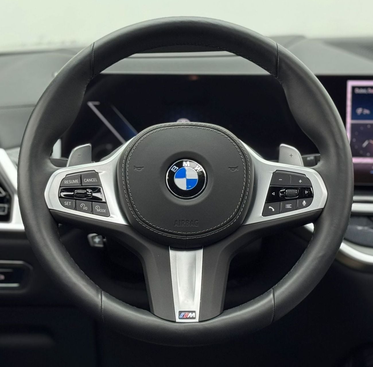 بي أم دبليو X7 2025 BMW X7 xDrive40i M-Sport Pro, 2030 BMW Warranty + Service Pack, Low Km, Fully Loaded, GCC