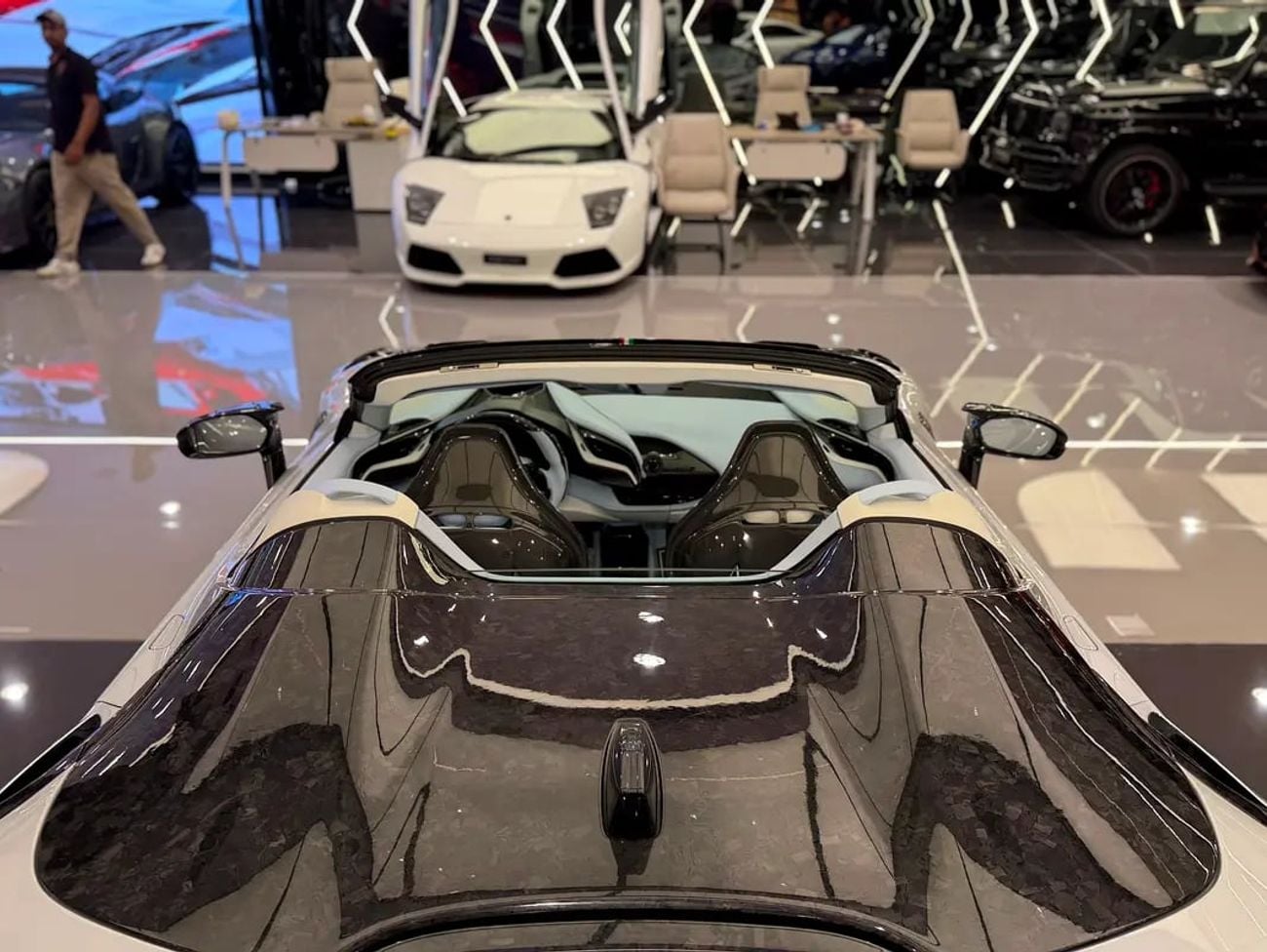 فيراري SF90 ستراديل MANSORY F9XX ONE OF ONE