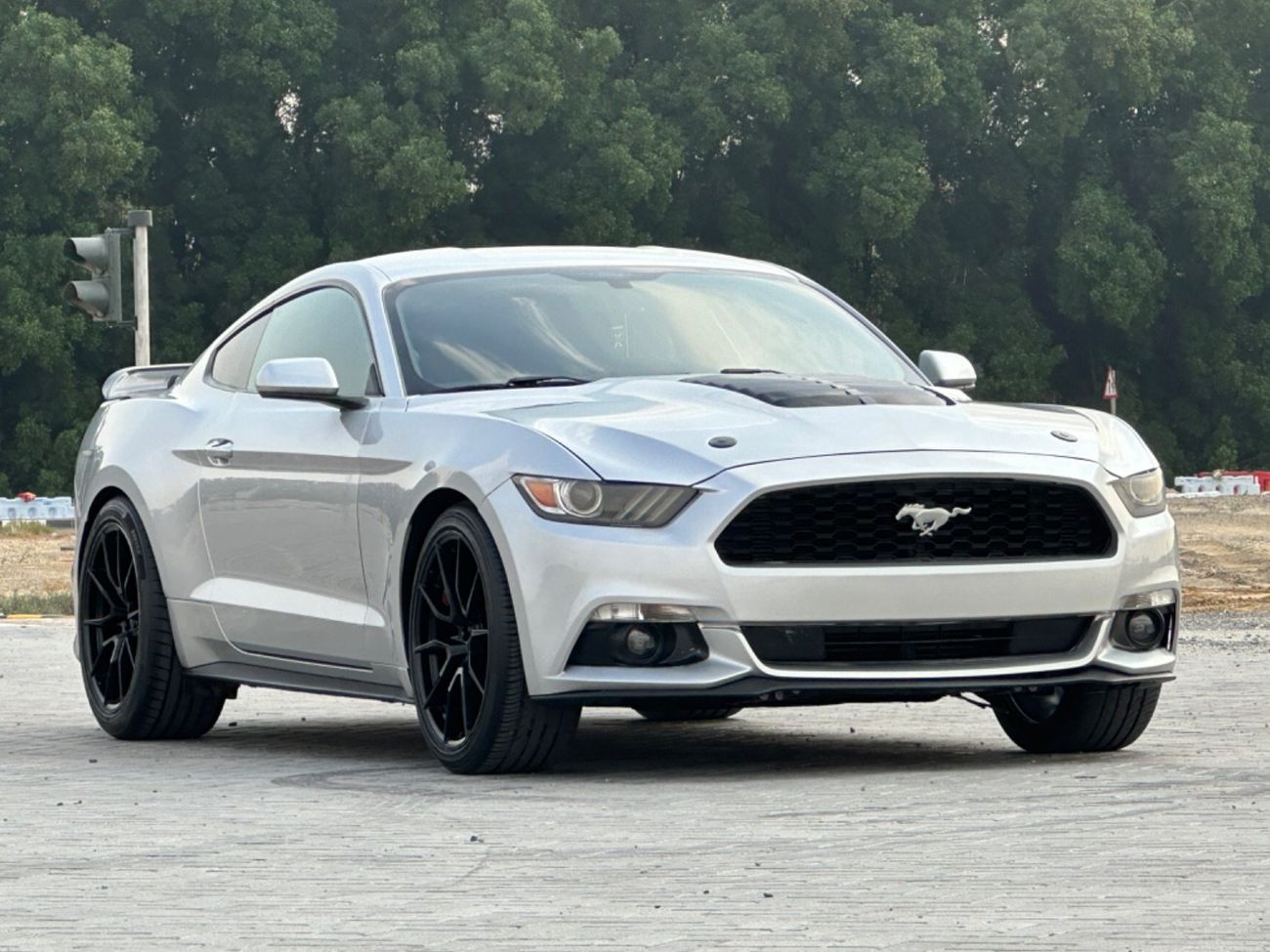Ford Mustang MODEL 2016 car perfect condition inside and outside full option