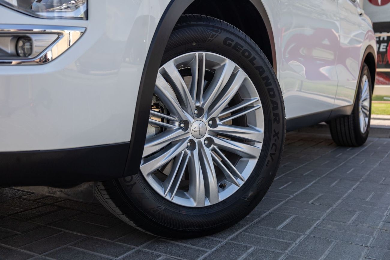 Mitsubishi Outlander GLX Basic 2.4L (7 Seater)