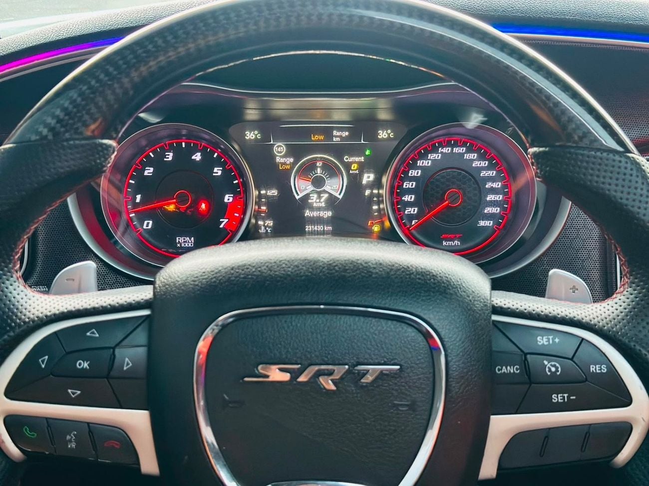 دودج تشارجر SRT8