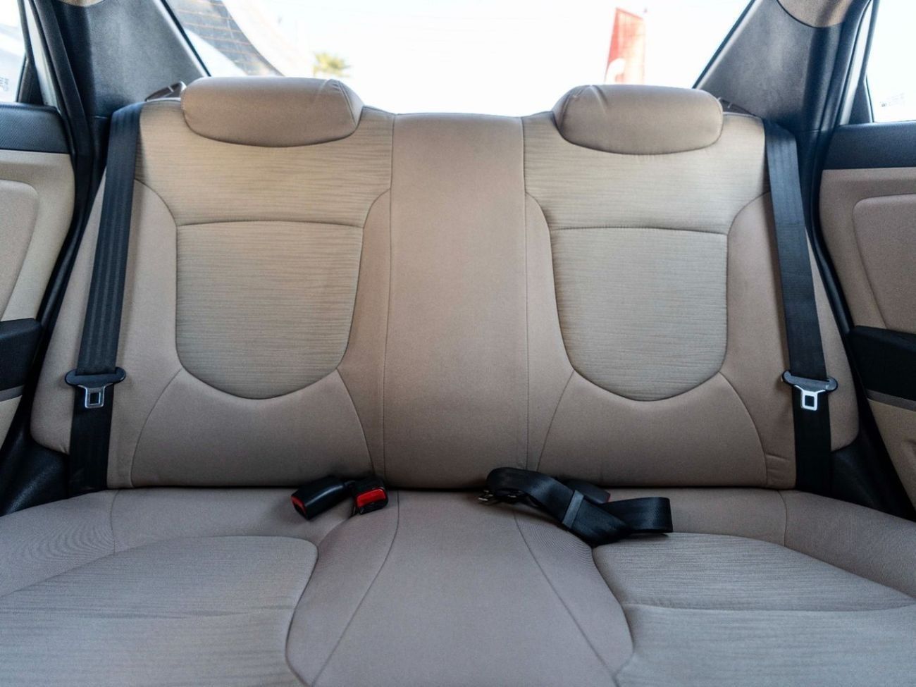 هيونداي أكسنت Base 1.6L (123 HP)