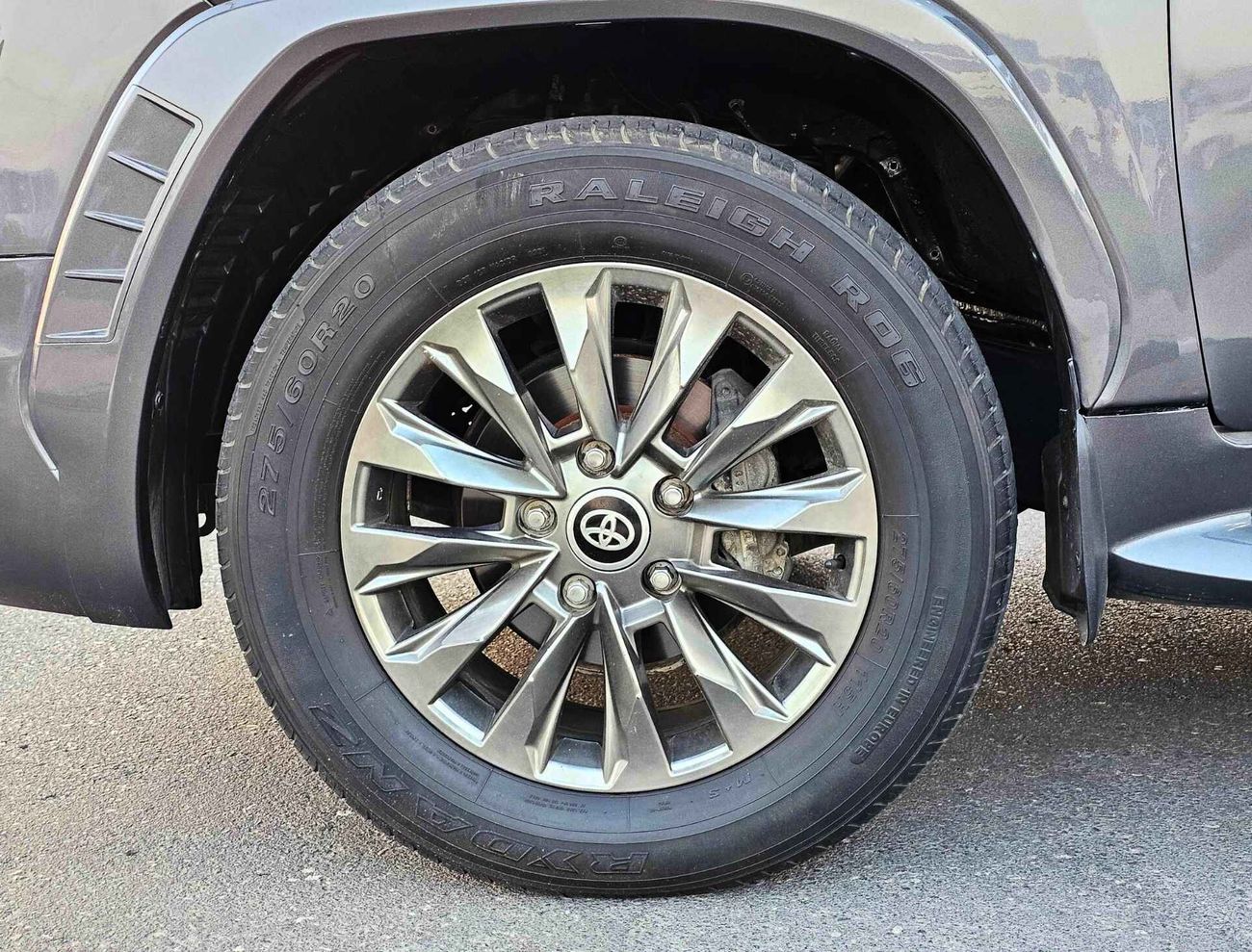 Toyota Land Cruiser VXR V8/ 2022 SHAPE/ FULL OPT/ LOT#45021