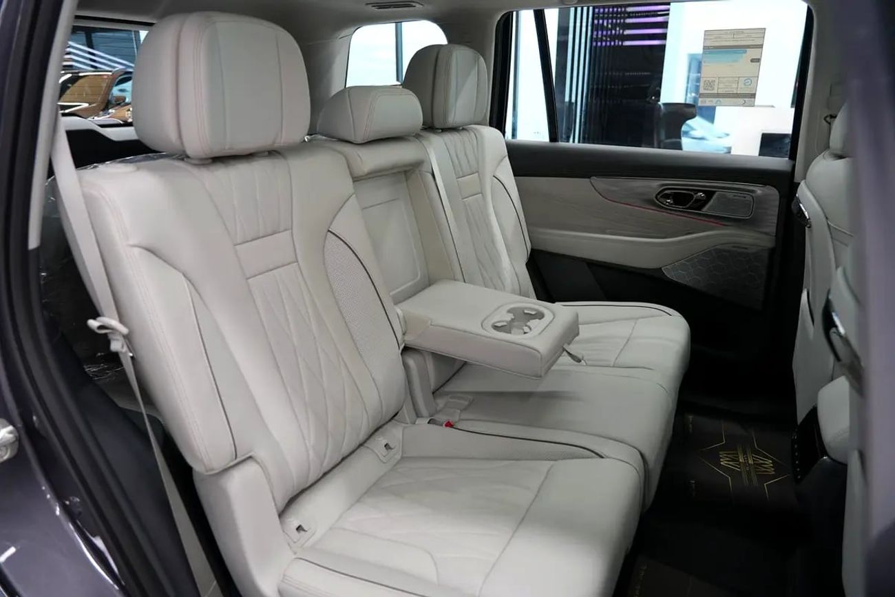 جي إي سي GS 8 2.0T GX (4WD) Traveller GX | GCC 0km | 5 Years Agency Warranty