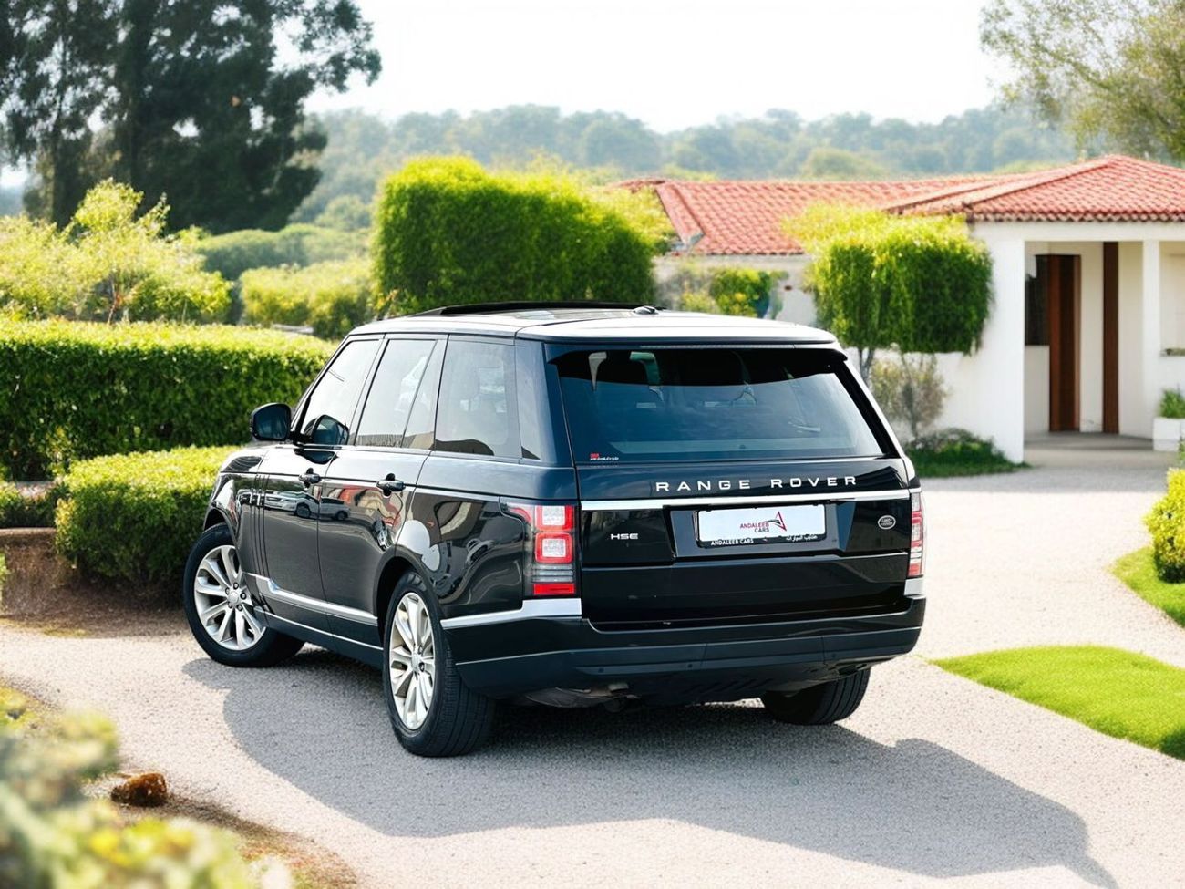 Land Rover Range Rover Vogue 5.0L Vogue HSE 5.0L V8 | 2016 | GCC SPECS | AED 1,850 Per Month