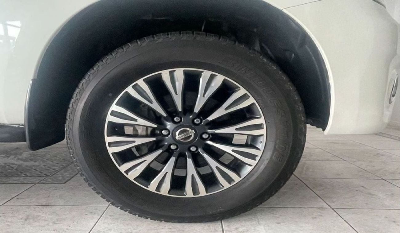 نيسان باترول V8 5.6L-LE.400HP -  EXCELLENT CONDITION - VAT INCLUSIVE - BANK FINANCE AVIALABL