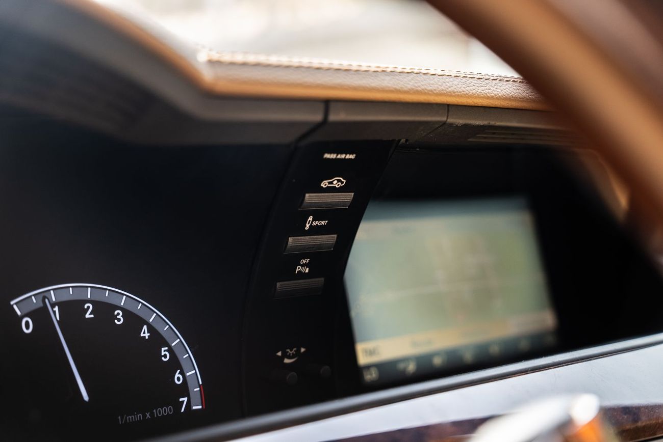 مرسيدس بنز S 500 AMG 4.7L V8 AMG GCC 2013 In Good Condition