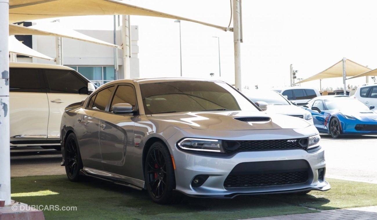 Dodge Charger SRT