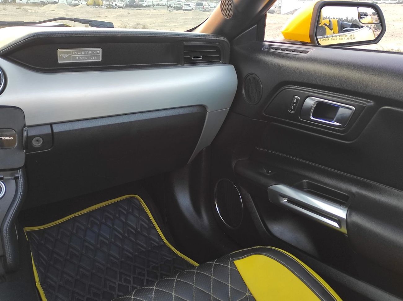 Ford Mustang Ford Mustang 2015 convertible V4 full opstions