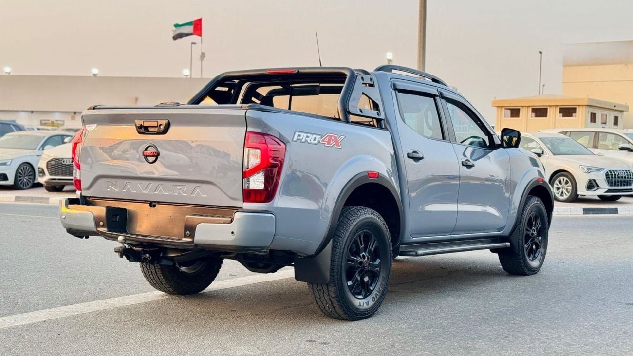 نيسان نافارا -