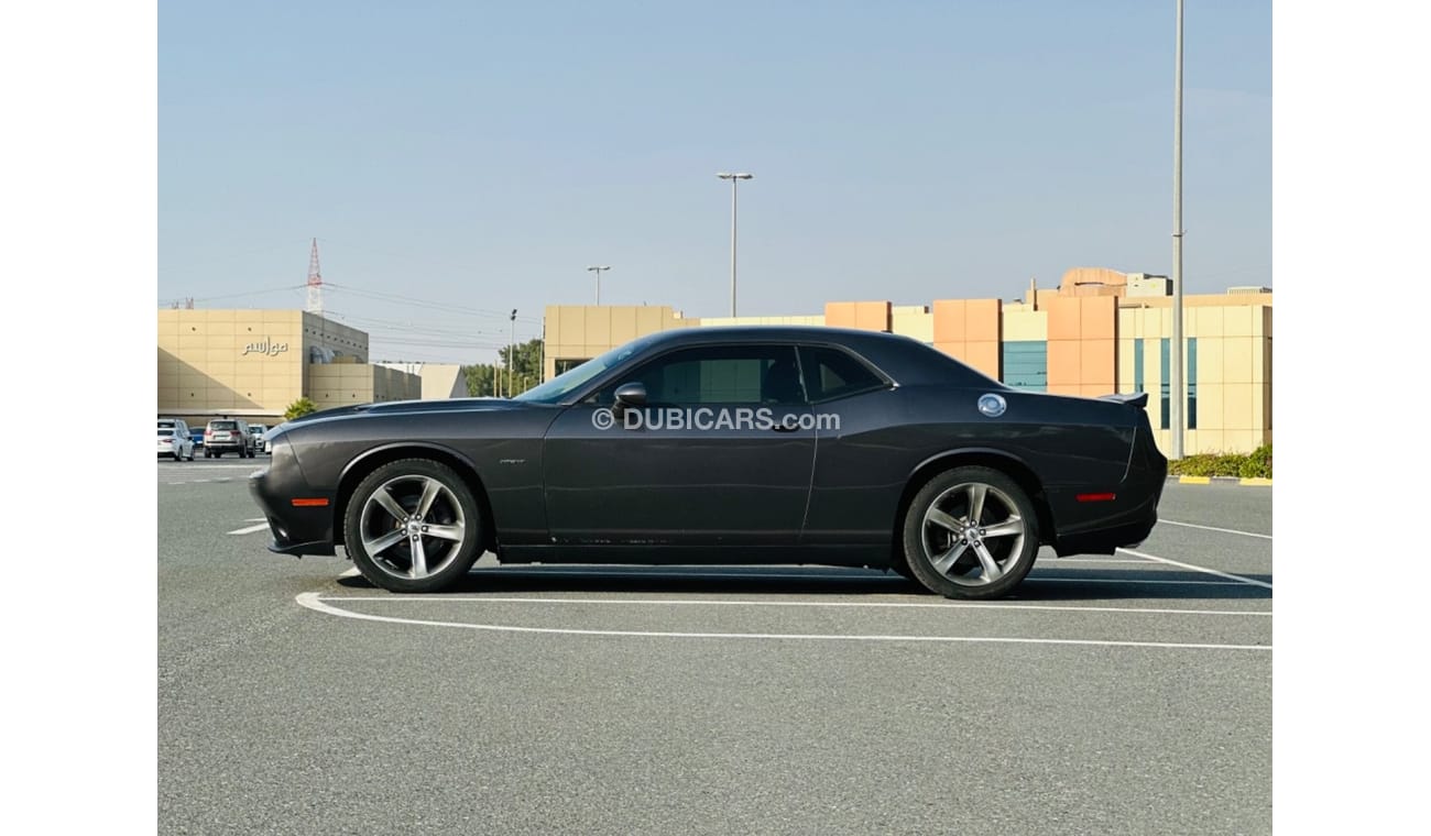 Dodge Challenger R/T DODGE CHALLENGER V8 MODLE 2018 5.7L
