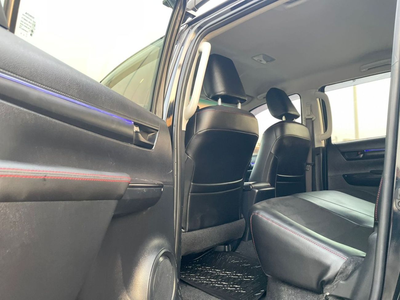 Toyota Hilux 2021 Toyota Hilux Revolution Edition Off road Package Full Option - 2.7L V4 AWD 4x4 - Full Bullbar A