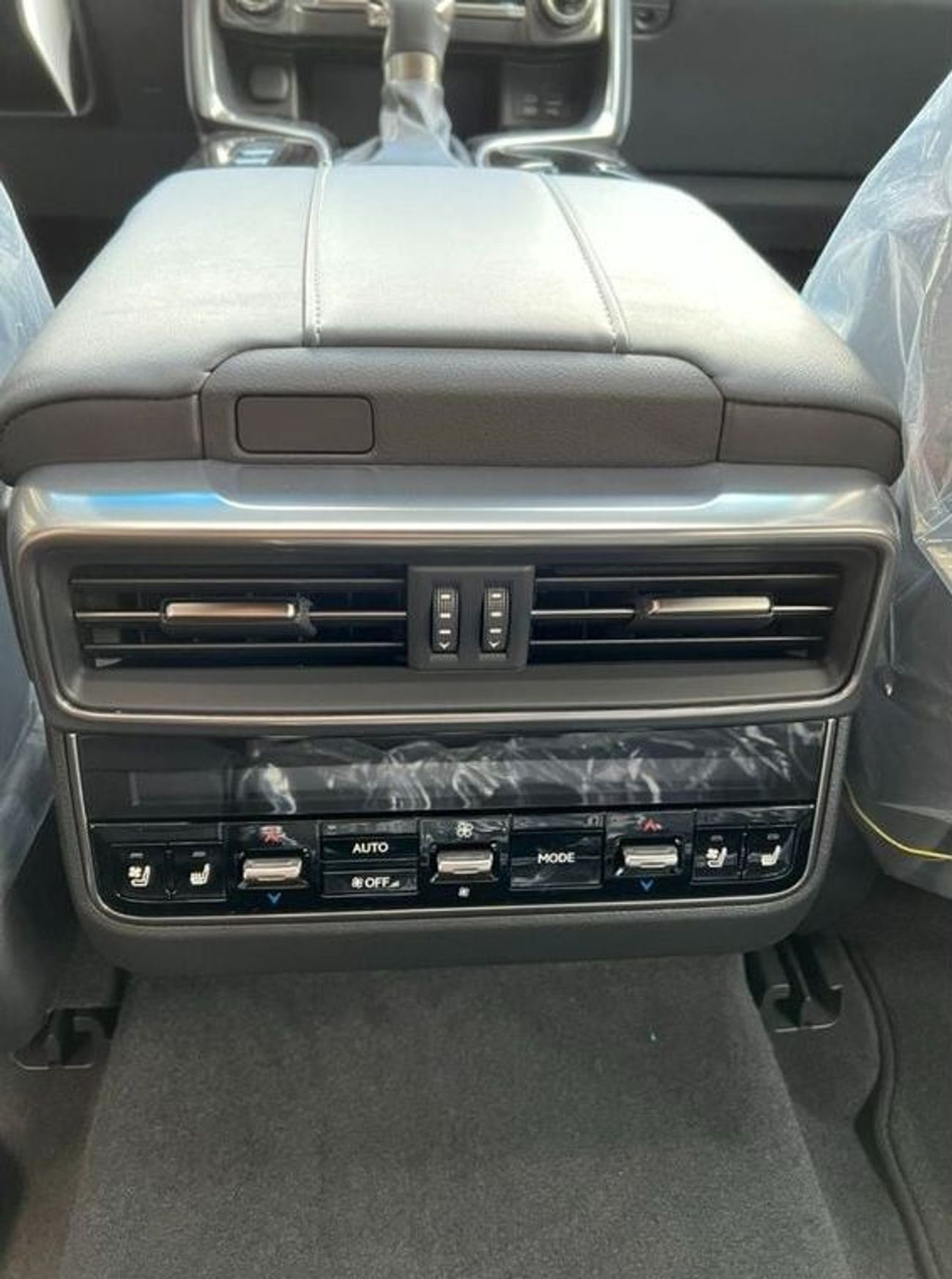 لكزس LX 500 3.3L Diesel Signature (For export only)