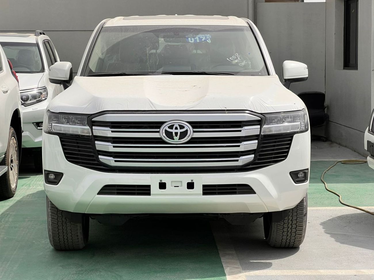 Toyota Land Cruiser GXR 3.5L