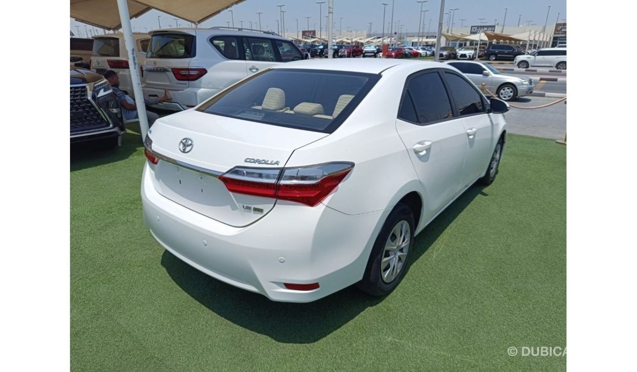 Toyota Corolla GLI Pre-owned Toyota Corolla for sale in Sharjah. White 2019 model, available at Rebou Najd Used Car