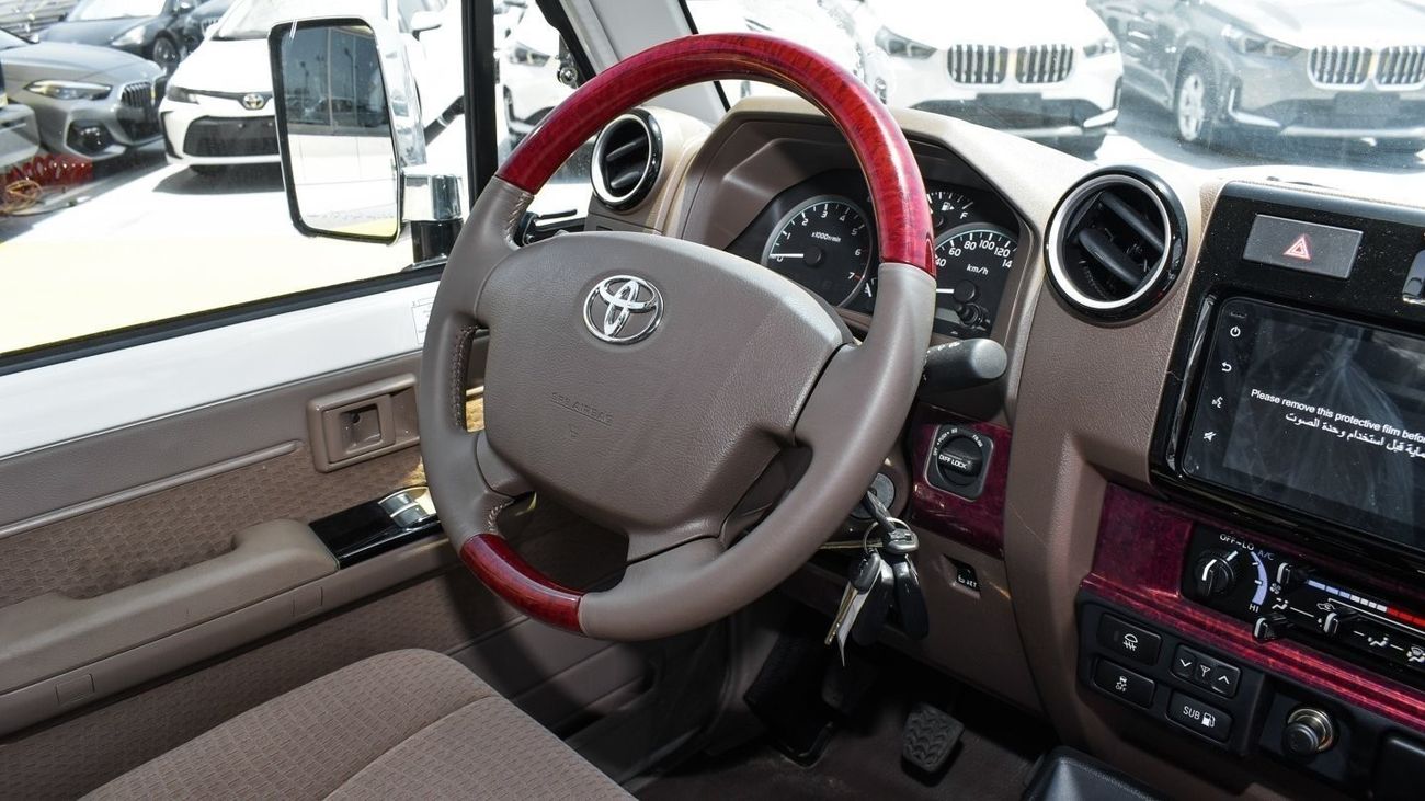 Toyota Land Cruiser Pick Up TOYOTA LAND CRUISER PICK-UP 4.0L V6 PETROL 2022