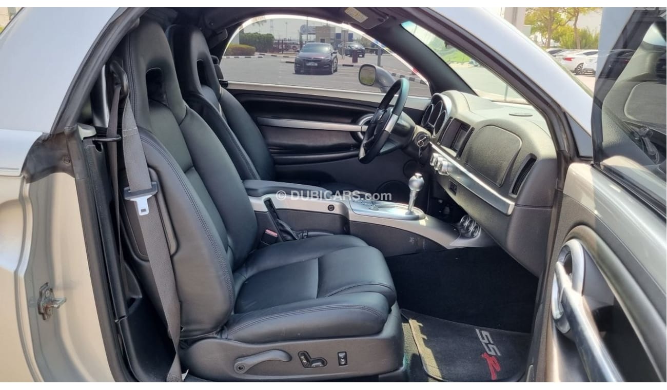 Chevrolet SSR CHEVROLET SSR 2004 5.3L IN BEAUTIFUL CONDITION FOR 85K AED