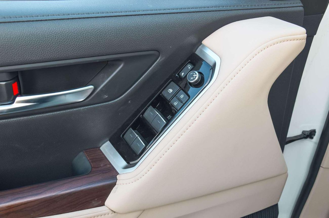 Toyota Land Cruiser TOYOTA LAND CRUISER GXR 3.5L 4WD PETROL SUV 2026