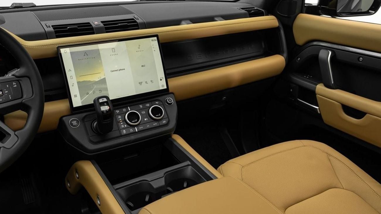 لاند روفر ديفندر X-Dynamic HSE P400e - 2026 - Under Warranty