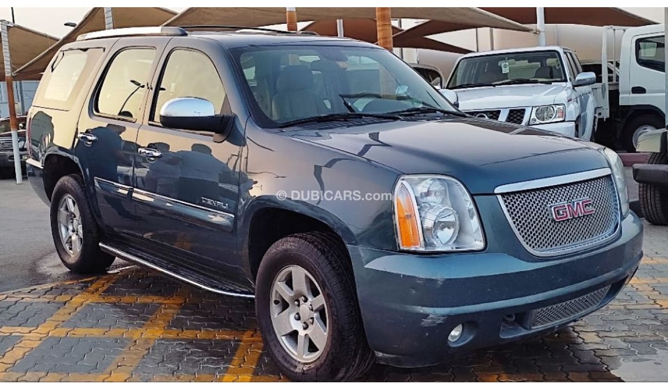 GMC Yukon DENALI FULL OPTION GCC