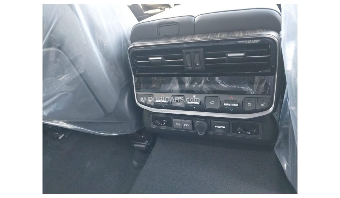 تويوتا لاند كروزر 3.3L VX.R FULL OPTION