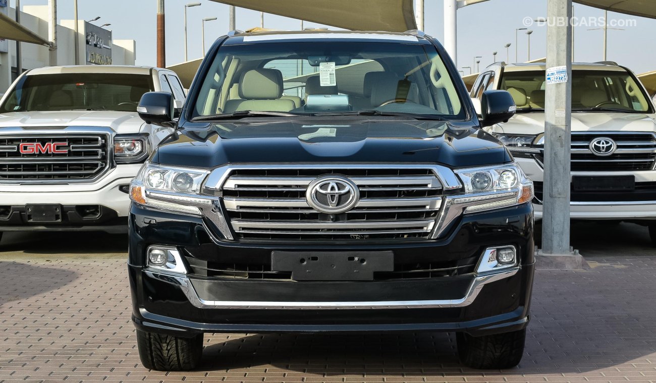 Toyota Land Cruiser GXR V8