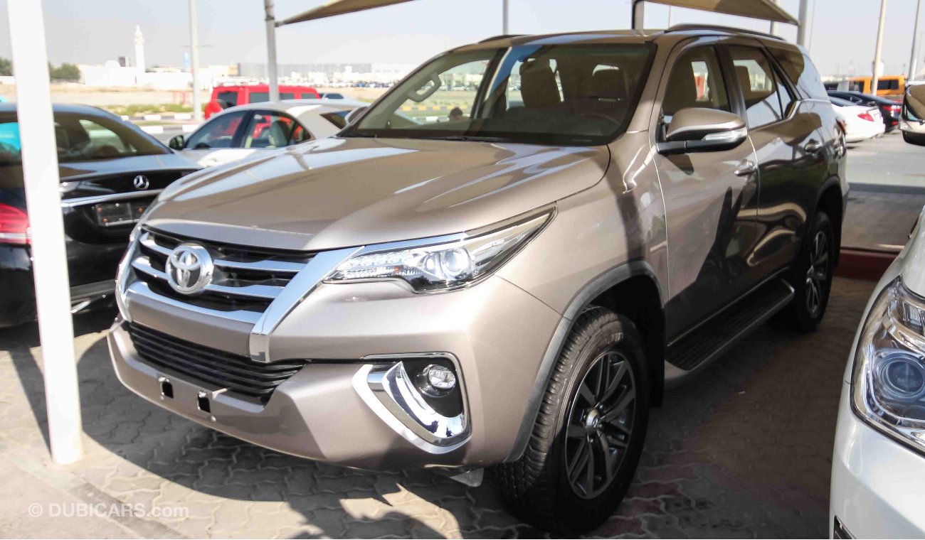 Toyota Fortuner SR5 V6