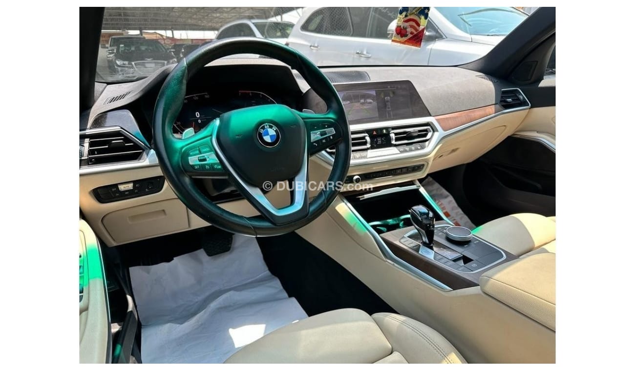 بي أم دبليو 330i اكسكلوسيف