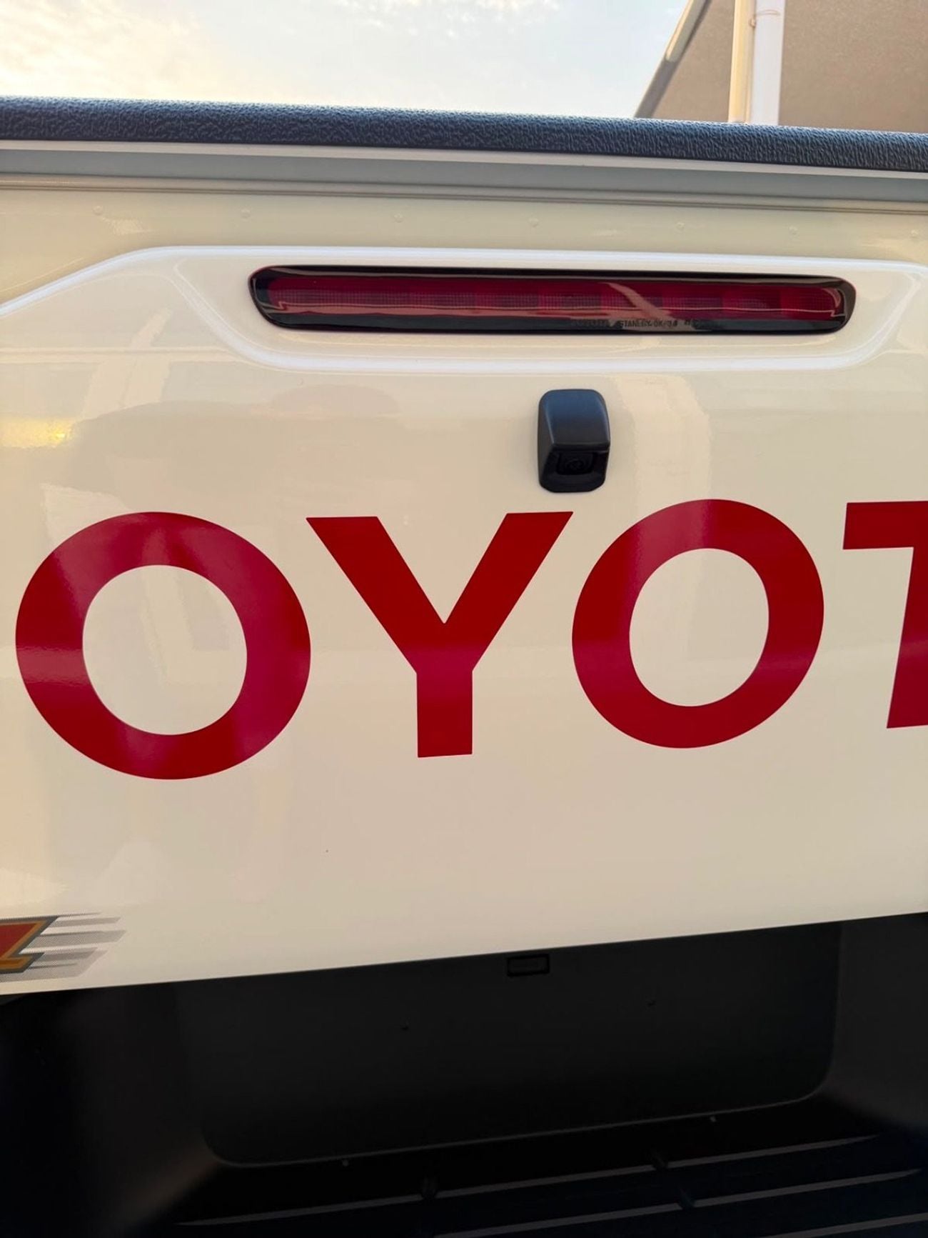 Toyota Hilux SR5 ( Gcc ) Hilux 2.7 Manual || Push start 2026