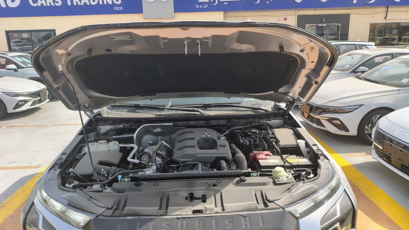 Mitsubishi L200 GL 2.5L Double Cab Utility RWD