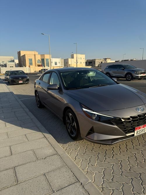 هيونداي إلانترا