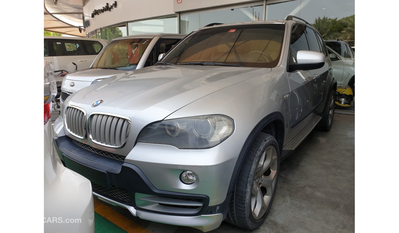 BMW X5 X DRIVE 4.8i 2009 GCC SPECS HEADS UP DISPLAY 7 SEATS