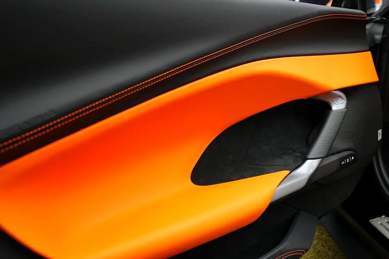 فيراري 296 GTS