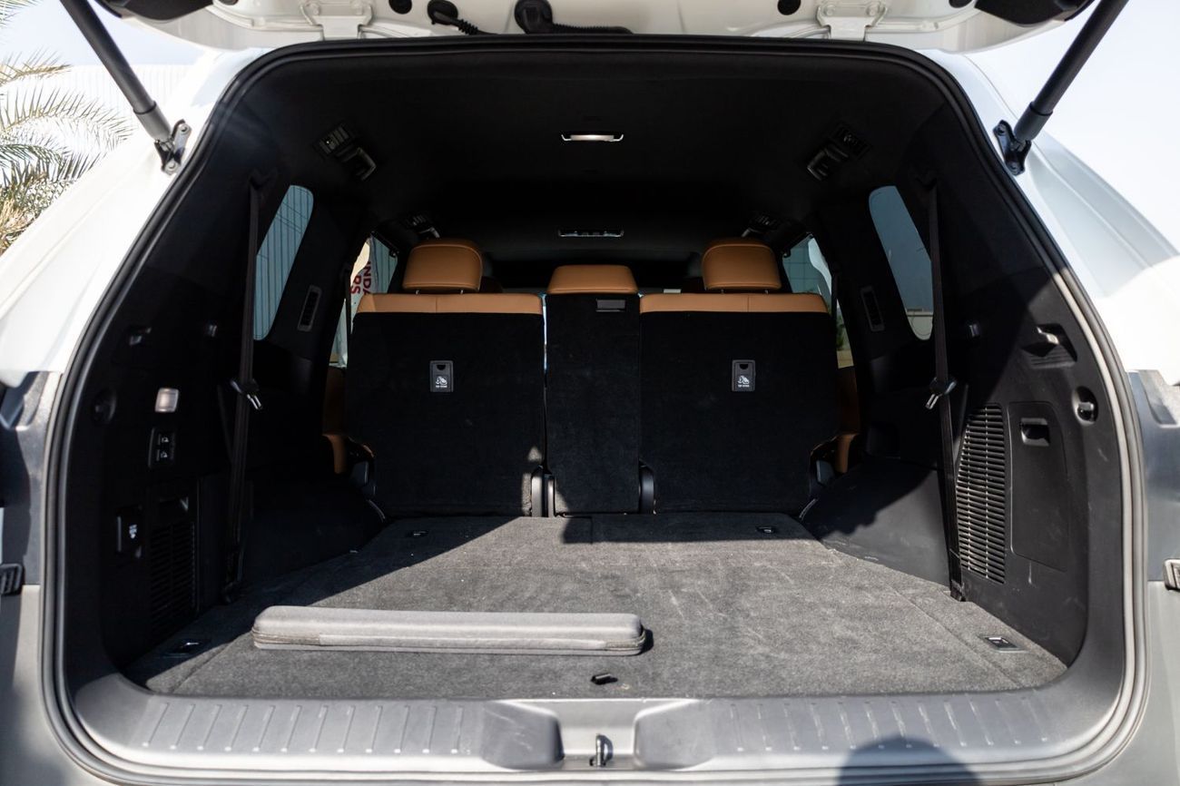 لكزس LX 600 Signature 3.5L ( CYL)