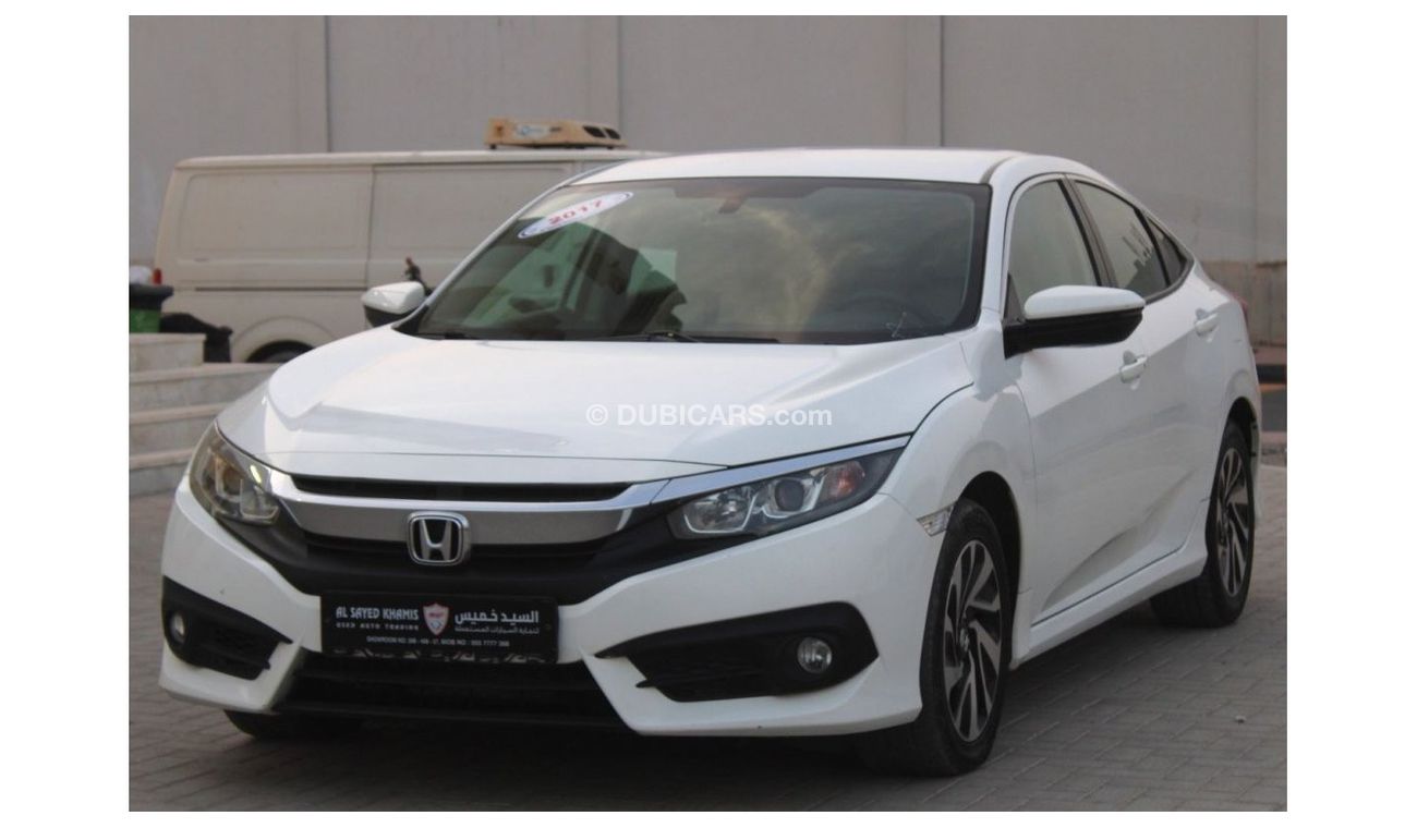 Honda Civic DX Honda Civic 2017 GCC, in excellent condition