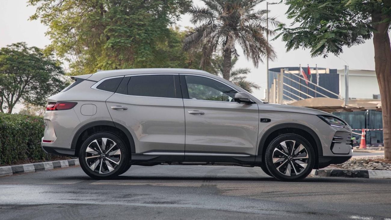 BYD Song Plus BYD Song Plus 160Km Hybrid 2025Model 1.5L petrol Engine Colour smoky Gray interior Beige push start