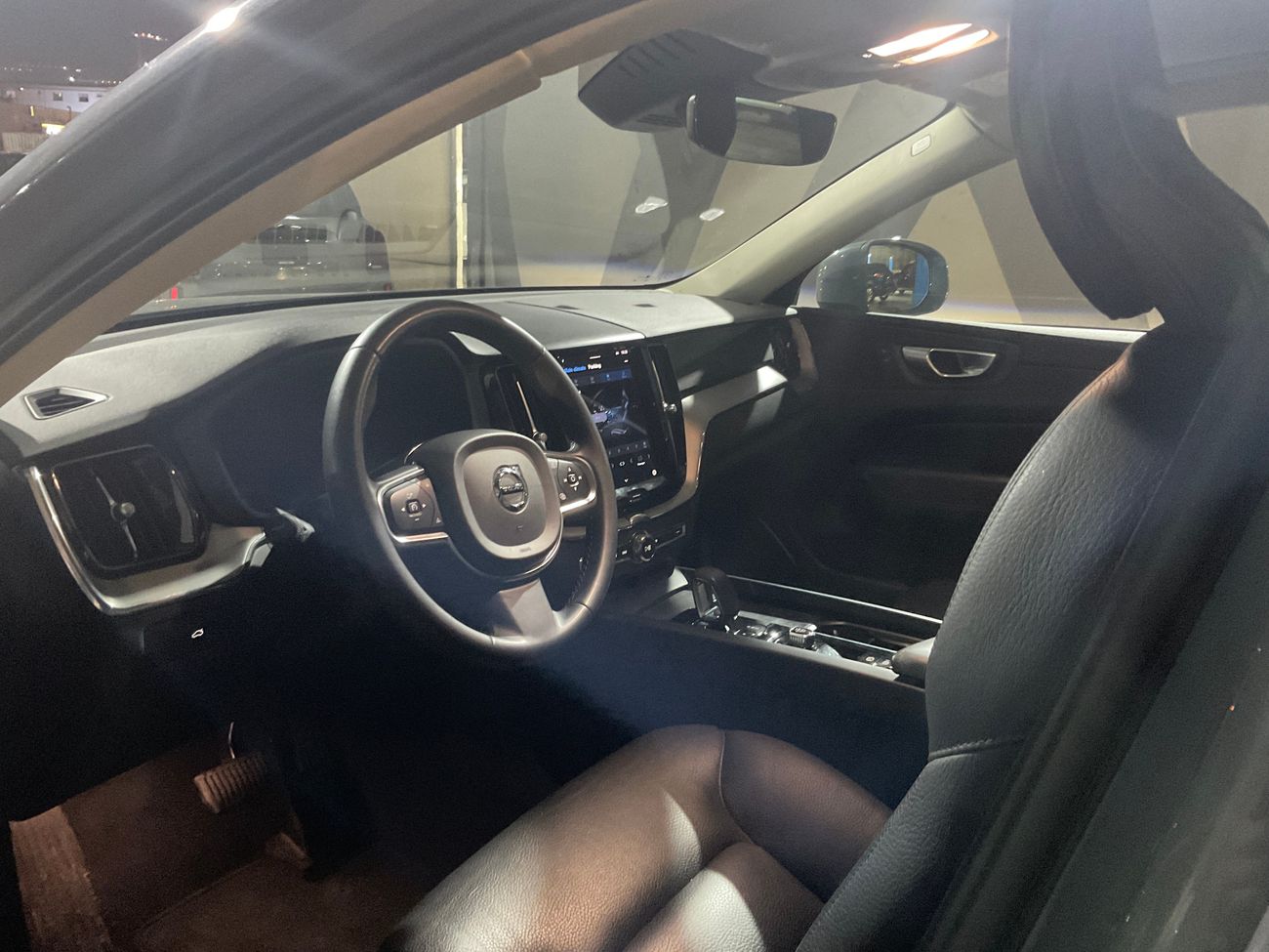 Volvo XC60 B5 Core | Guaranteed Warranty | 0 Down Payment