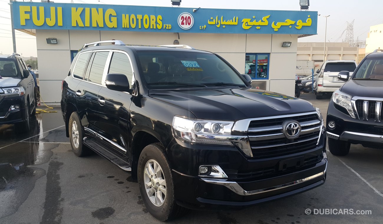 Toyota Land Cruiser FULL OPTION V8 BLACK COLOR 2020 SHAPE